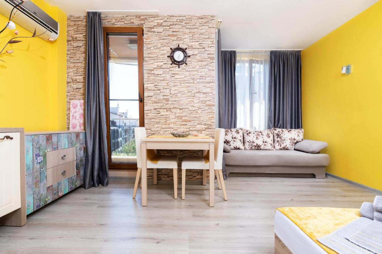 Modern Studios - Meters Away From The Beach Pomorie Eksteriør bilde