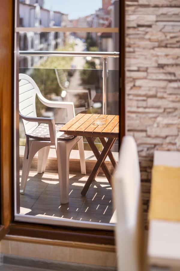 Modern Studios - Meters Away From The Beach Pomorie Eksteriør bilde